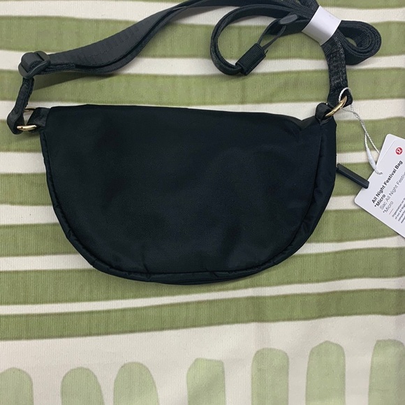 lululemon athletica Black Festival Bag-2L - Picture 5 of 5